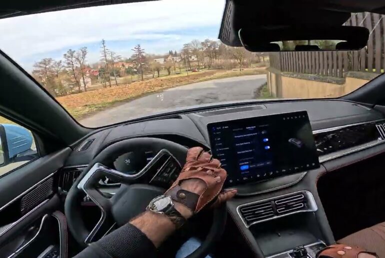 2026 BYD SEAL-U DM-i - plug-in hybrid - POV driving - 4K