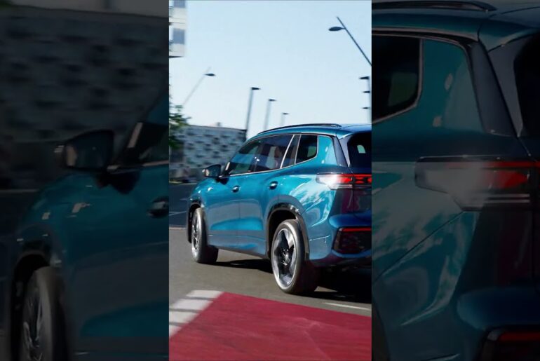 Big journeys or small escapes, either way, the Tayron’s up for it.