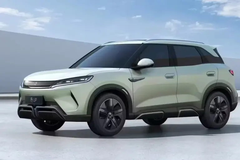 28-year-old Baltimore resident on quest for affordable Chinese EV would do anything to even test drive one