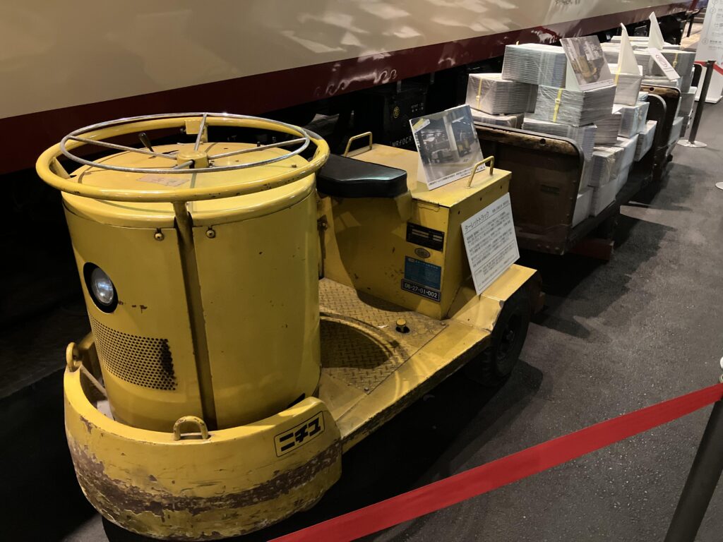 JR East turret truck at Saitama Railway Museum (my own photo)