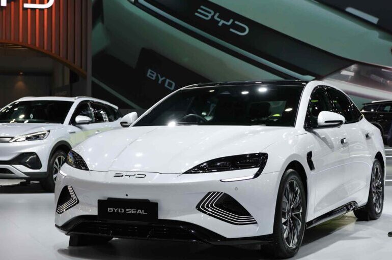 BYD posts first annual profit drop since 2021, eyes turnaround overseas