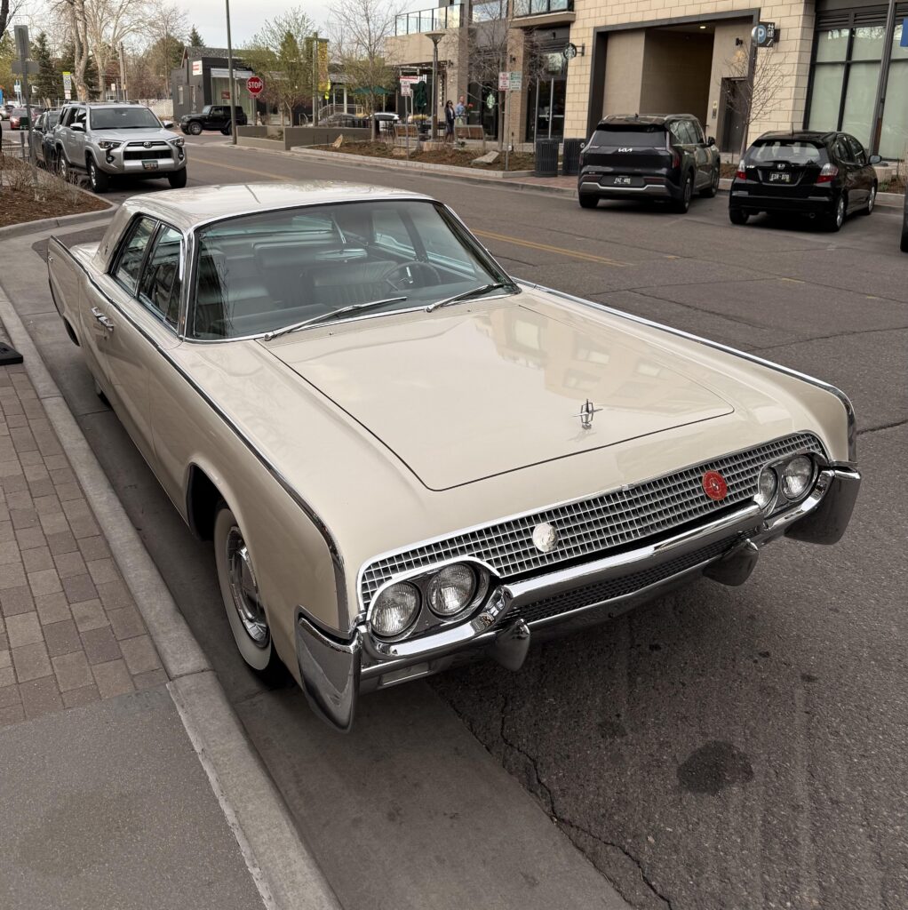 Spotted this Lincoln Continental a few weeks ago