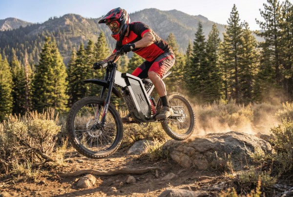 EKX Enters US Market With High-Speed Electric Dirt Bike Launch: Introducing the EKX X21 Max
