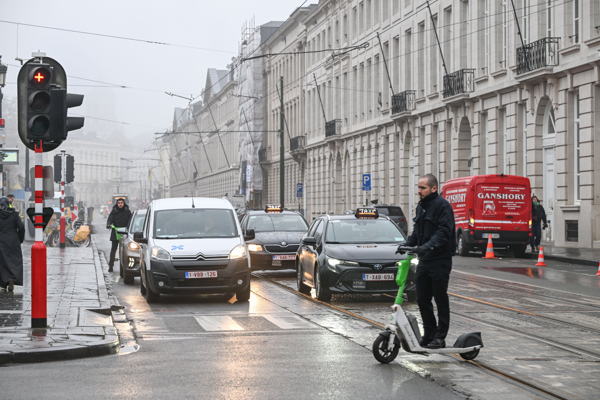 Federal government plans stricter rules for e-scooters and e-bikes