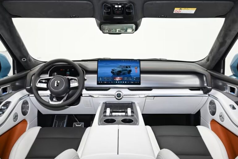 GWM's Tank 700 pre‑sales open, starts 63,500 USD with lidar and Coffee OS triple‑screen cabin