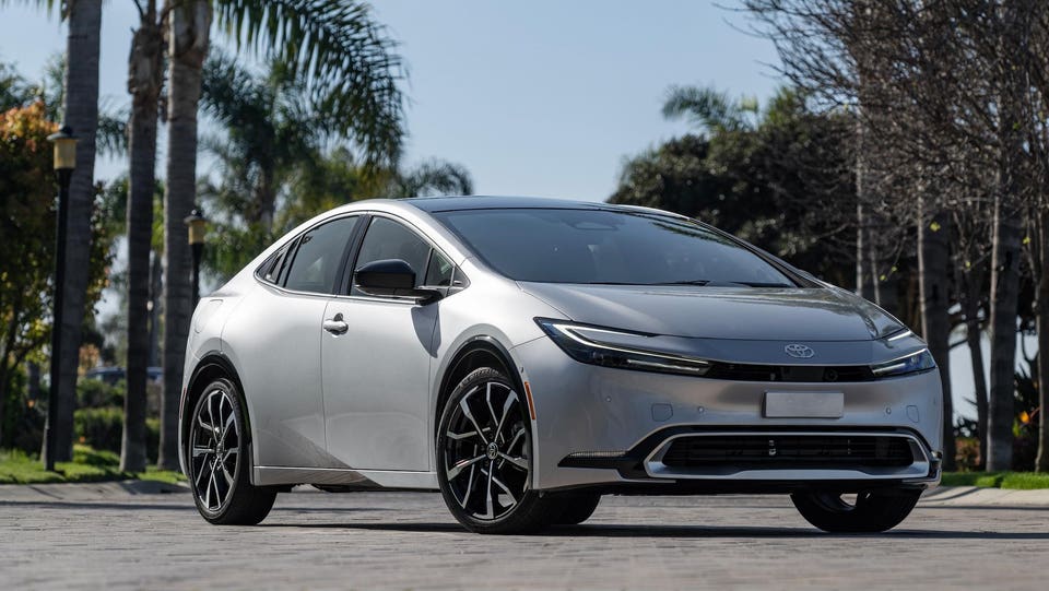 These are the cars, trucks and SUVs that get the best fuel economy for 2026,