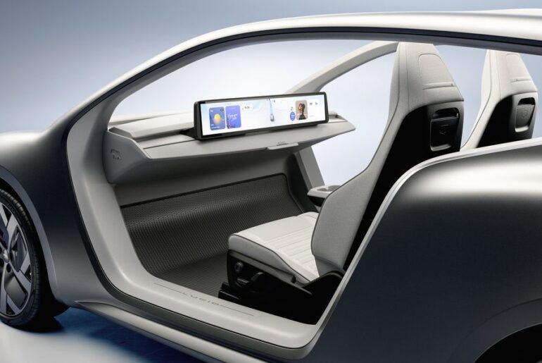 Lucid Motors Robotaxi: Ultra-Efficient Urban Transport