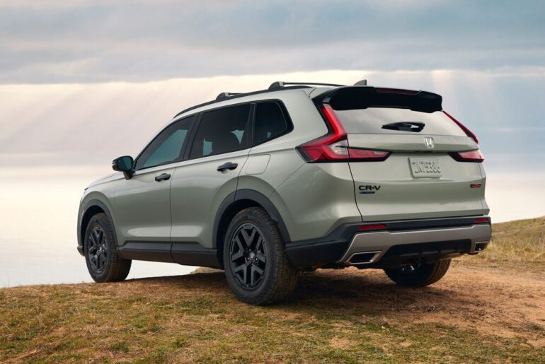 2026 Honda CR-V Hybrid vs. 2026 Nissan Rogue PHEV