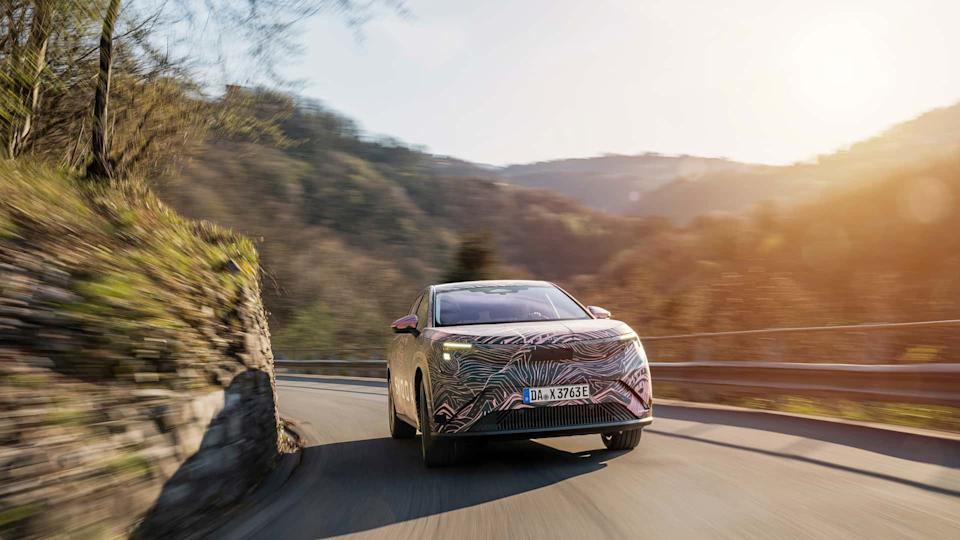 2027 Skoda Peaq teaser