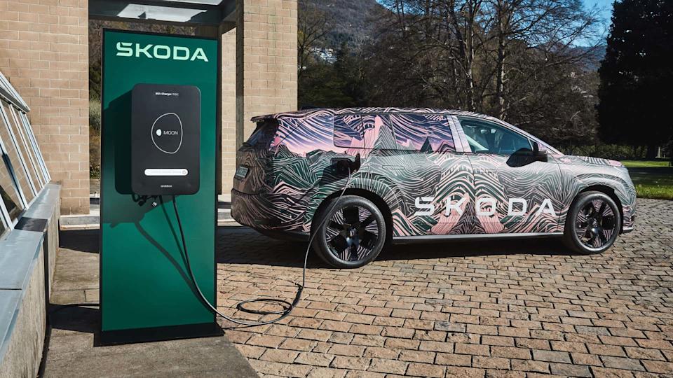 2027 Skoda Peaq teaser