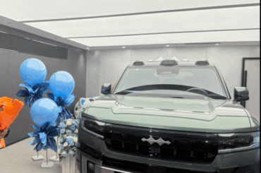 Purchased a Fangchengbao (BYD) Bao-8! (Hangzhou, Zhejiang province, PRC)