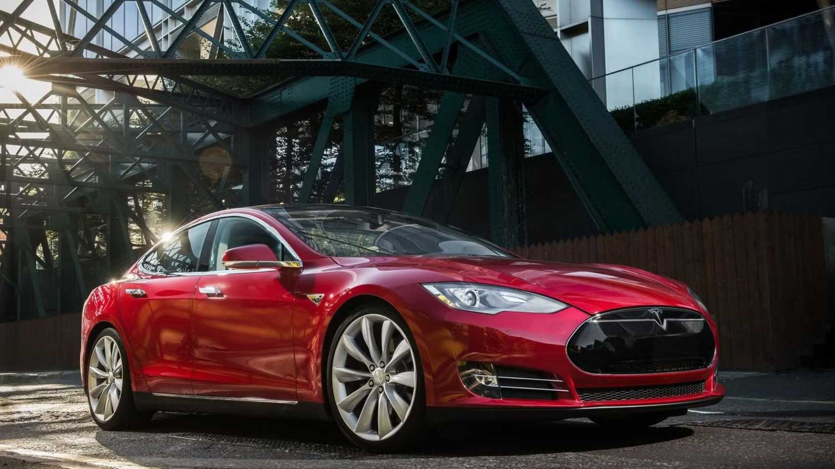 2012-2016 Tesla Model S - 7