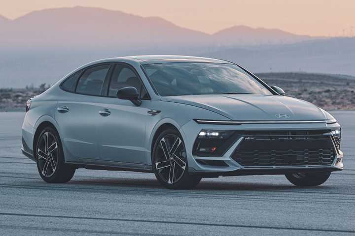 2024 - 2025 Hyundai Sonata 8th Gen (DN8) Facelift Front Angle View