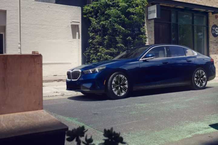 2024 - 2026 BMW 5 Series Sedan (20)