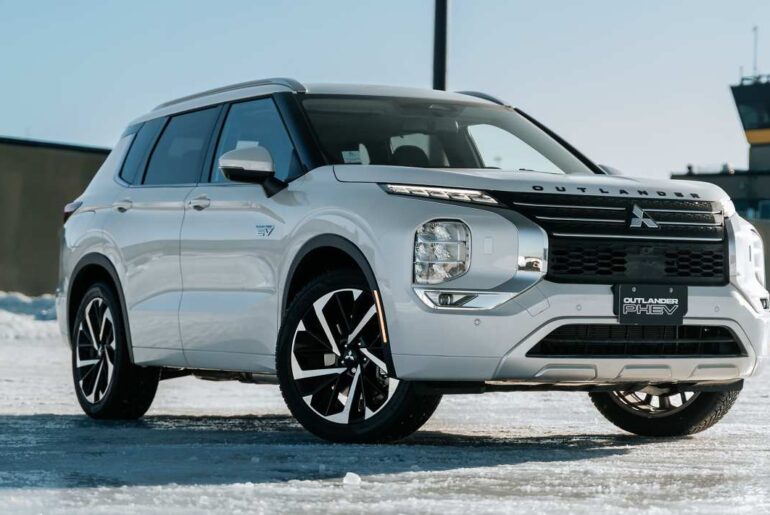 New Mitsubishi Outlander PHEV gets big price tag at almost £47k