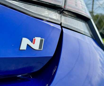 2025 Hyundai Elantra N n logo