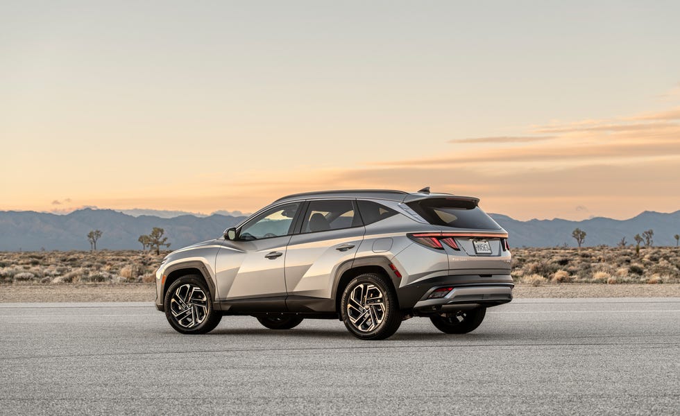 2025 hyundai tucson phev rear