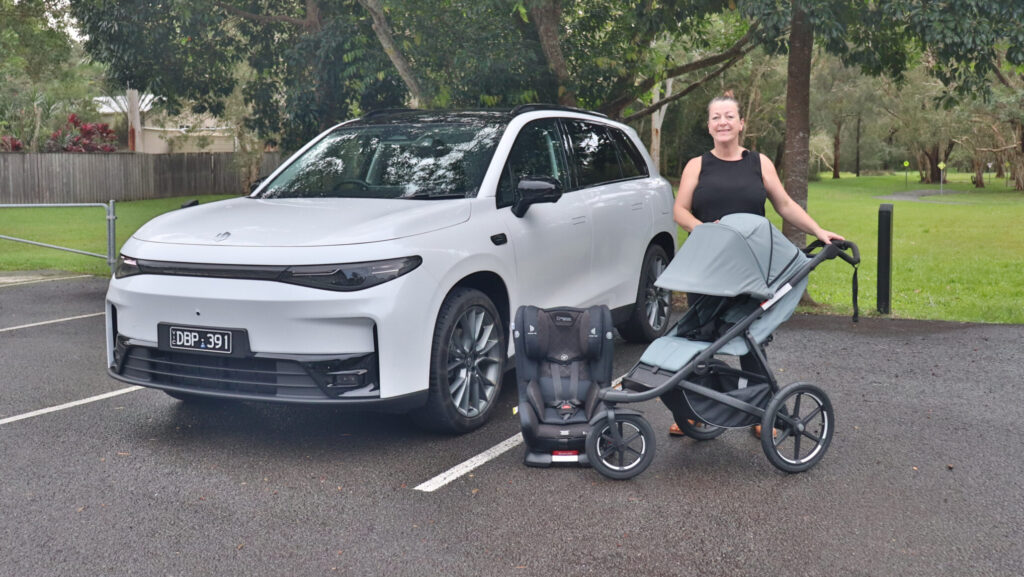 2025 Leapmotor C10 electric SUV for families