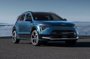 2025 Kia Niro Plug-In Hybrid Prices, Reviews, and Pictures
