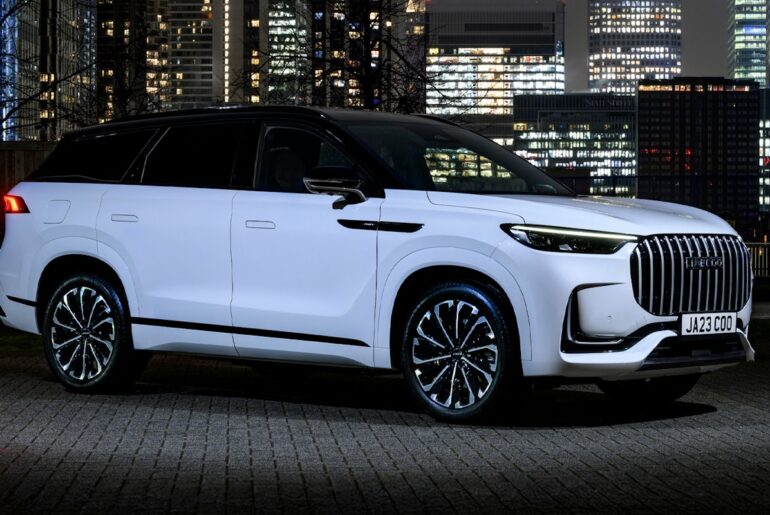 New Jaecoo 8 revealed: plug-in hybrid seven-seater is £27k cheaper than an Audi Q7