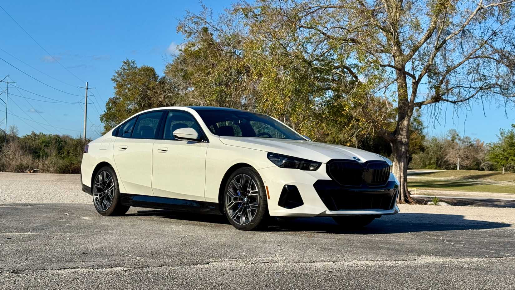 2026 BMW 5 Series Hybrid front 3/4