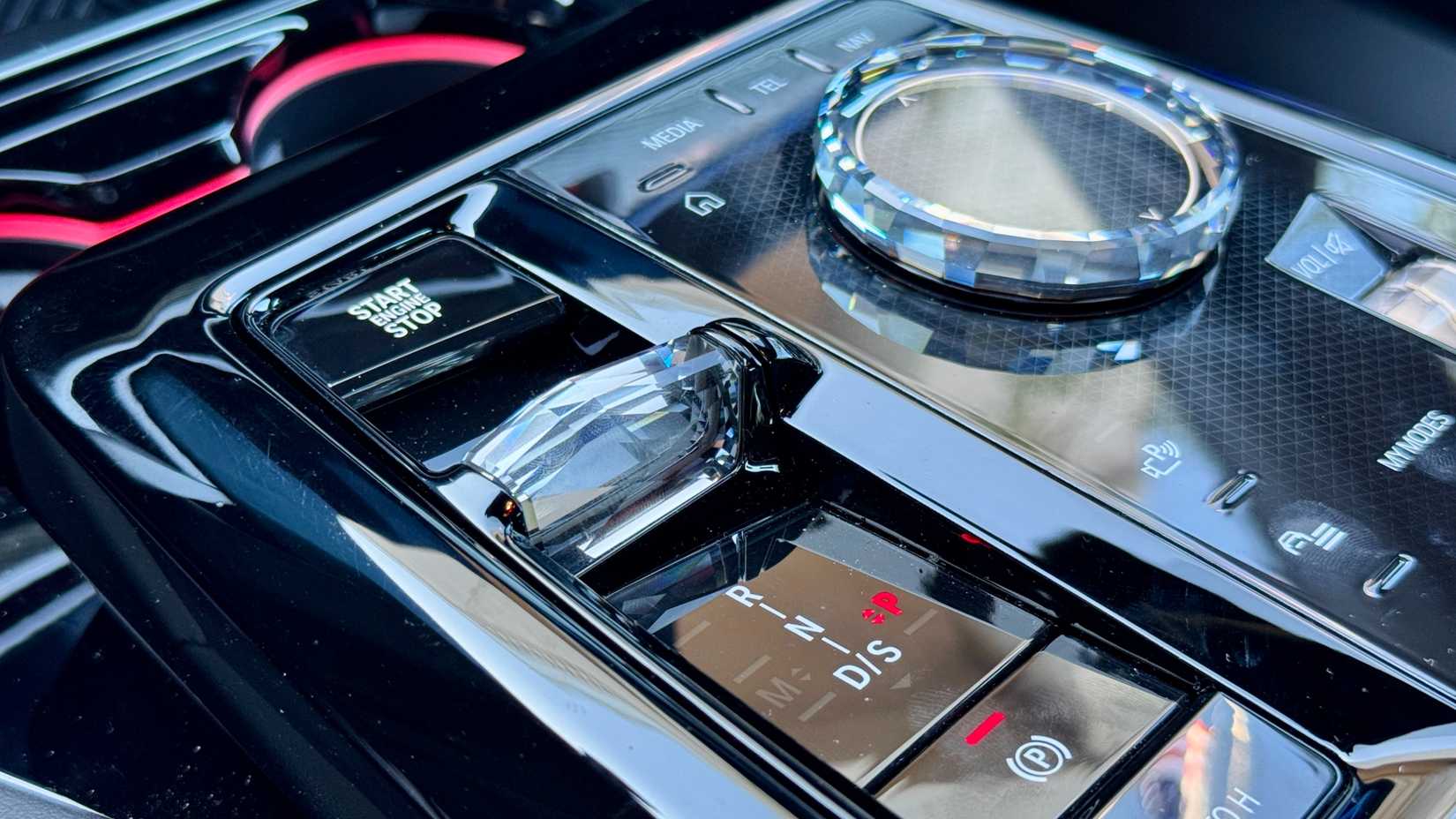 2026 BMW 5 Series Hybrid shifter