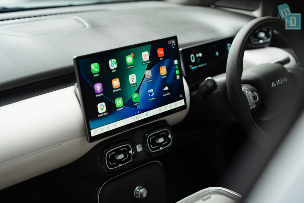 Interior dashboard and media screen