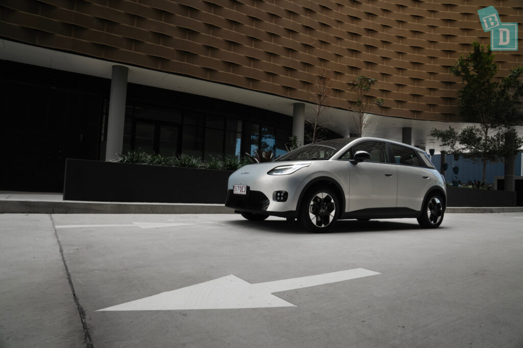 2026 GAC Aion UT side profile