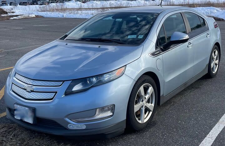 used car of the day 2013 chevrolet volt