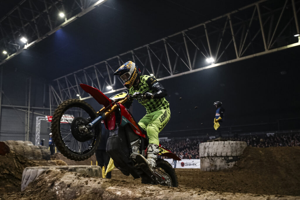 STARK - SuperEnduro FIM - THE PACK - Electric Motorcycle News