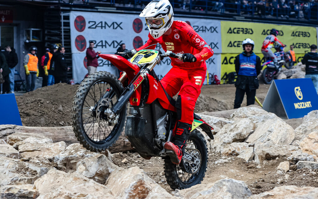 STARK - SuperEnduro FIM - THE PACK - Electric Motorcycle News
