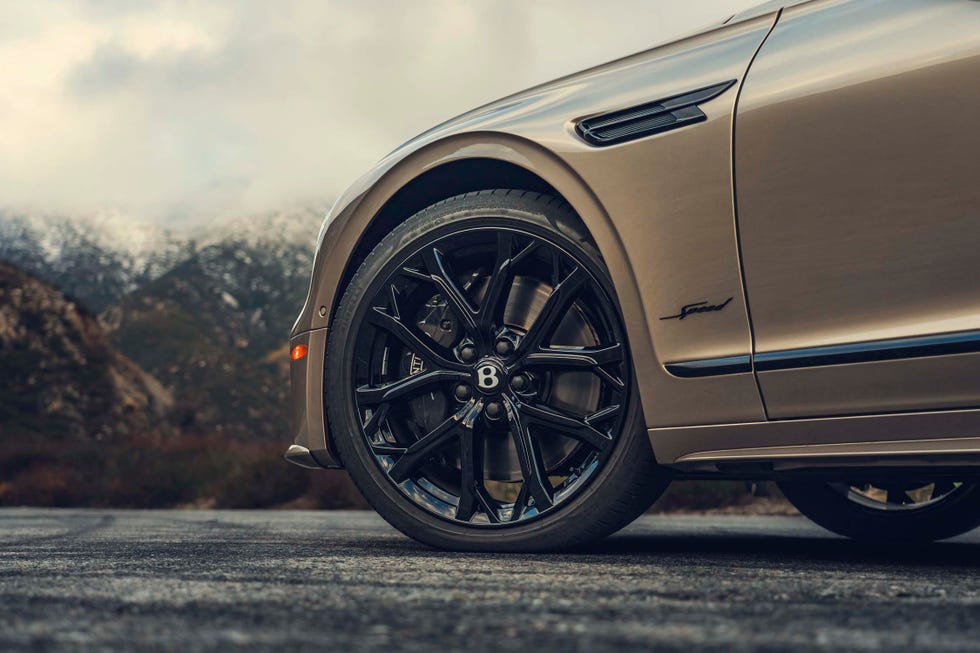 2025 bentley flying spur speed