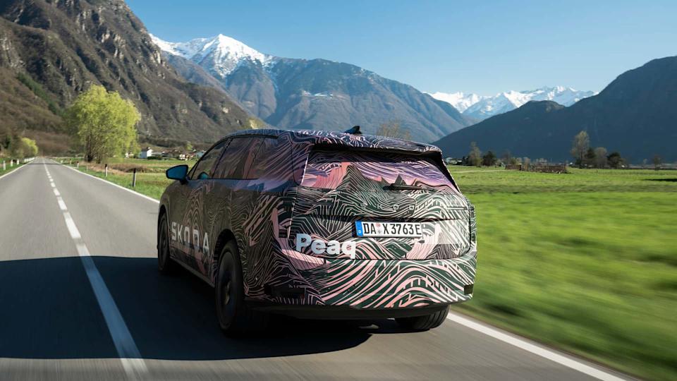 2027 Skoda Peaq teaser