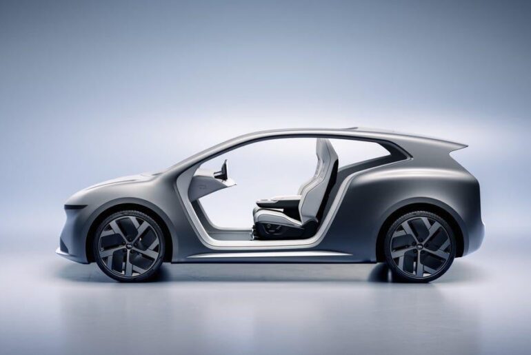 [Car&Driver] Here's Everything You Need to Know About Lucid's Plans for Three Mid-Size EV SUVs (They actually saw it and talk about it)