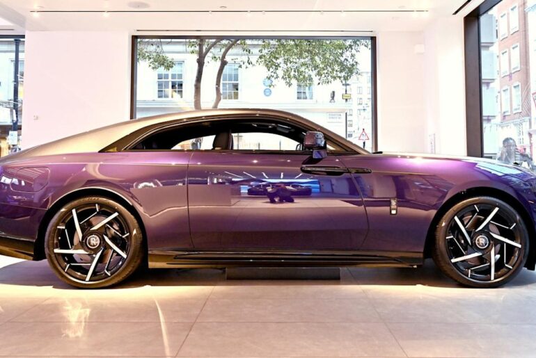 Rolls-Royce Walks Back All-Electric Plan Because Some Customers Want A Worse Car
