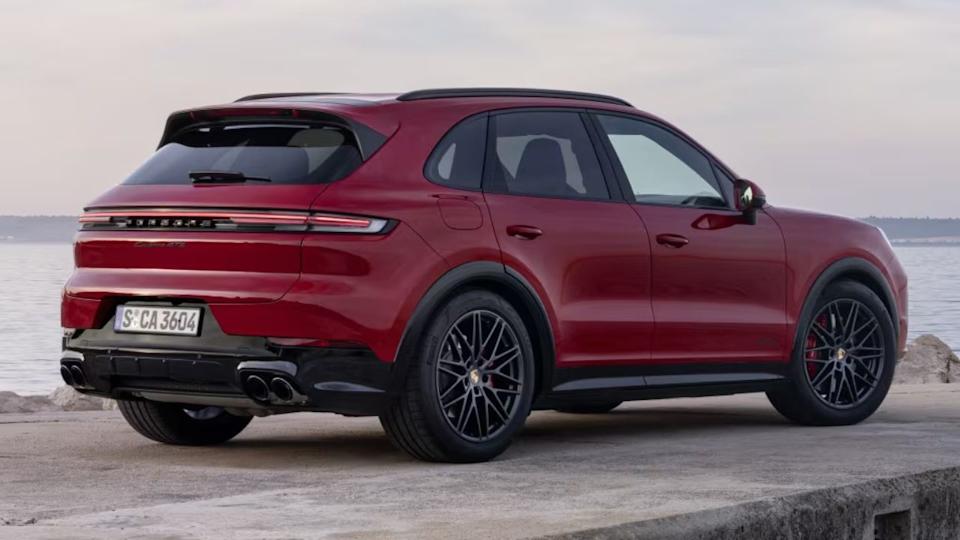 2025 Porsche Cayenne GTS