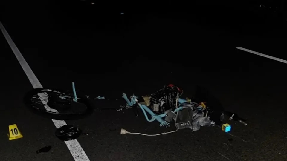 The wrecked e-bike following the crash. Picture: Seven News Brisbane