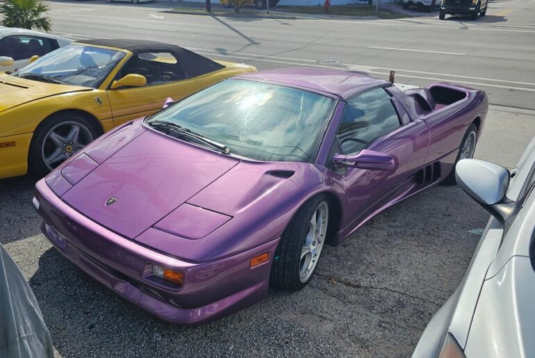 Just HAD to pull over and snap some pics [Lambo Diablo VT, Ferrari F355 Spider Pininfarina, Ferrari F355 GTS Pininfarina, Ferrari 458 Italia Pininfarina]