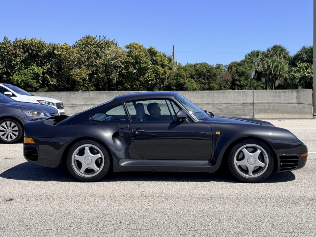 Do you even 959 bro? [Porsche 959] one of just 337 produced