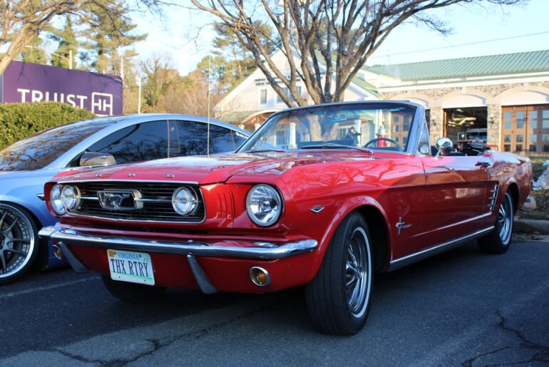 Spotted this Clean Mustang at Cars and Coffee!