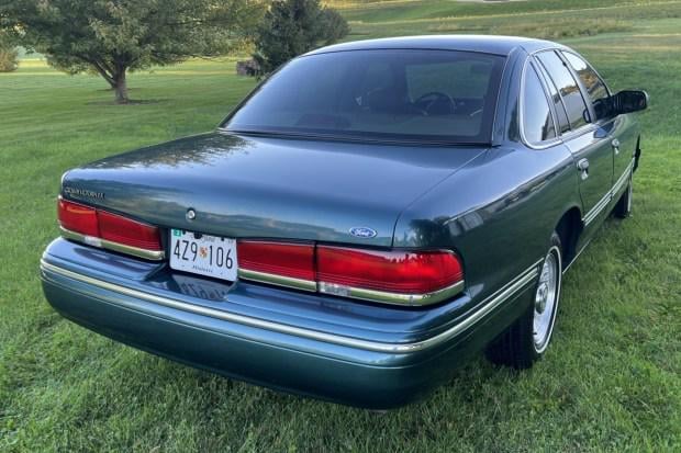 1995 Crown Victoria, with LONG tail lights, official Crown Vic of?