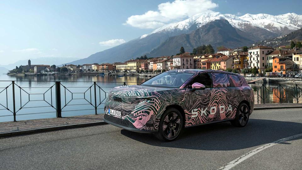 2027 Skoda Peaq teaser