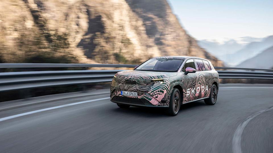 2027 Skoda Peaq teaser