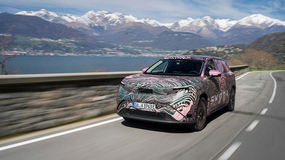2027 Skoda Peaq teaser