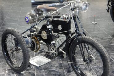 1897 De Dion-Bouton motor trike (my own photos)