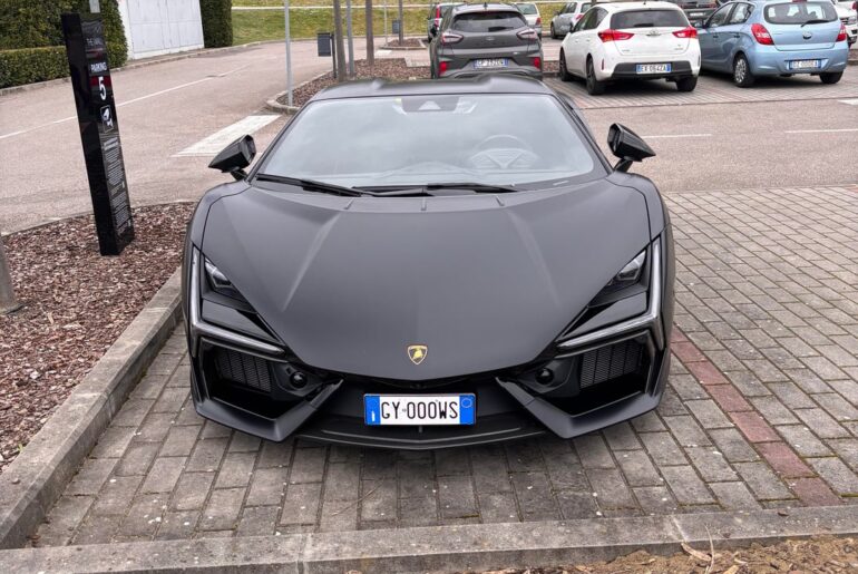 [Lamborghini Revuelto] at my local mall