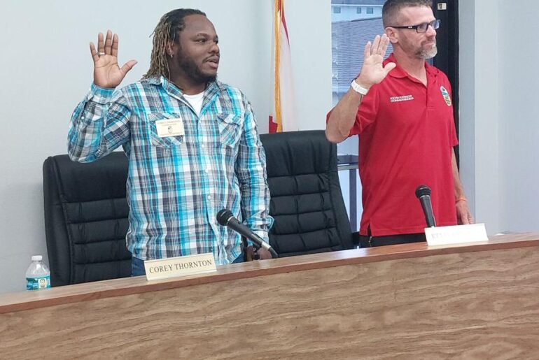 North Redington Beach bans e-bikes from sidewalks; incumbents sworn in