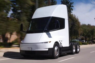 Jay Leno Drives Tesla Semi With Battery Designed to Last 1 Million Miles