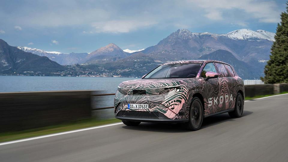 2027 Skoda Peaq teaser