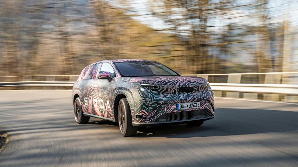 2027 Skoda Peaq teaser